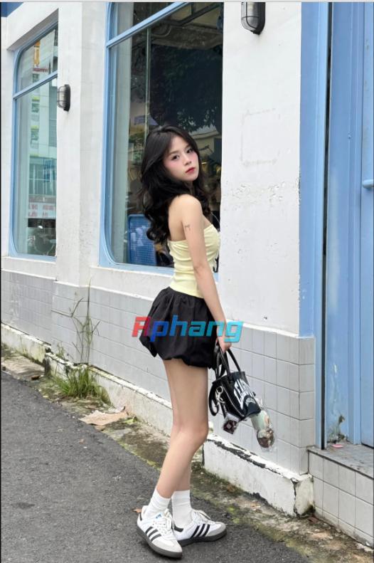 Nay cho e ghe moi len song